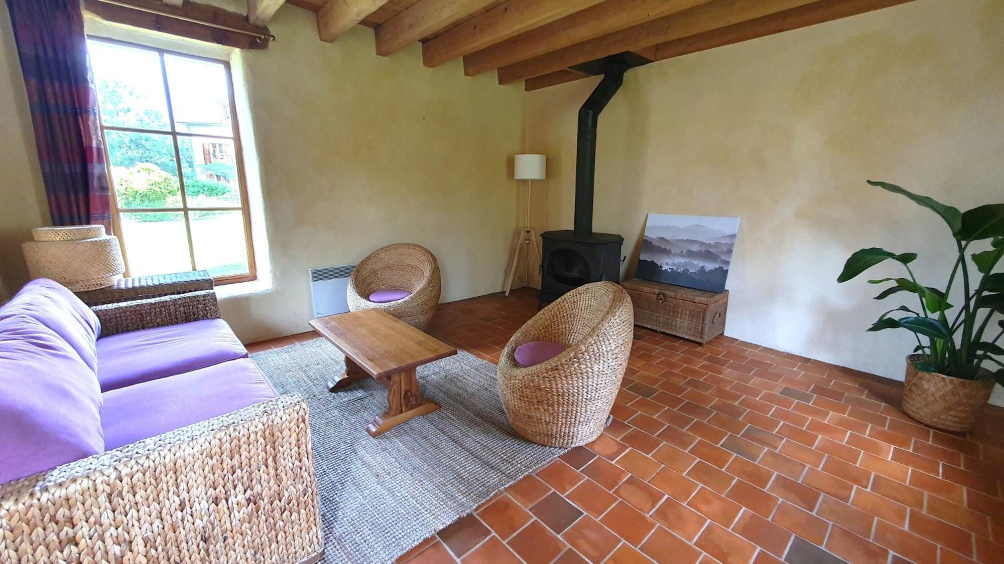 Bed and Breakfast Domaine De Montvianeix à Saint-Victor-Montvianeix Extérieur photo